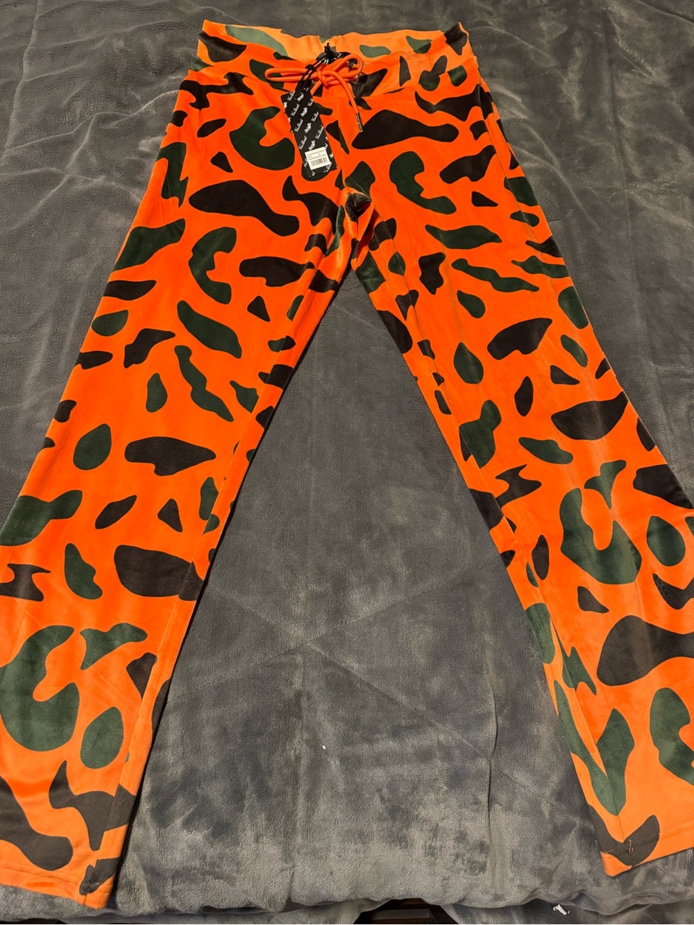 VON DUTCH Velour Camo Pants Size M